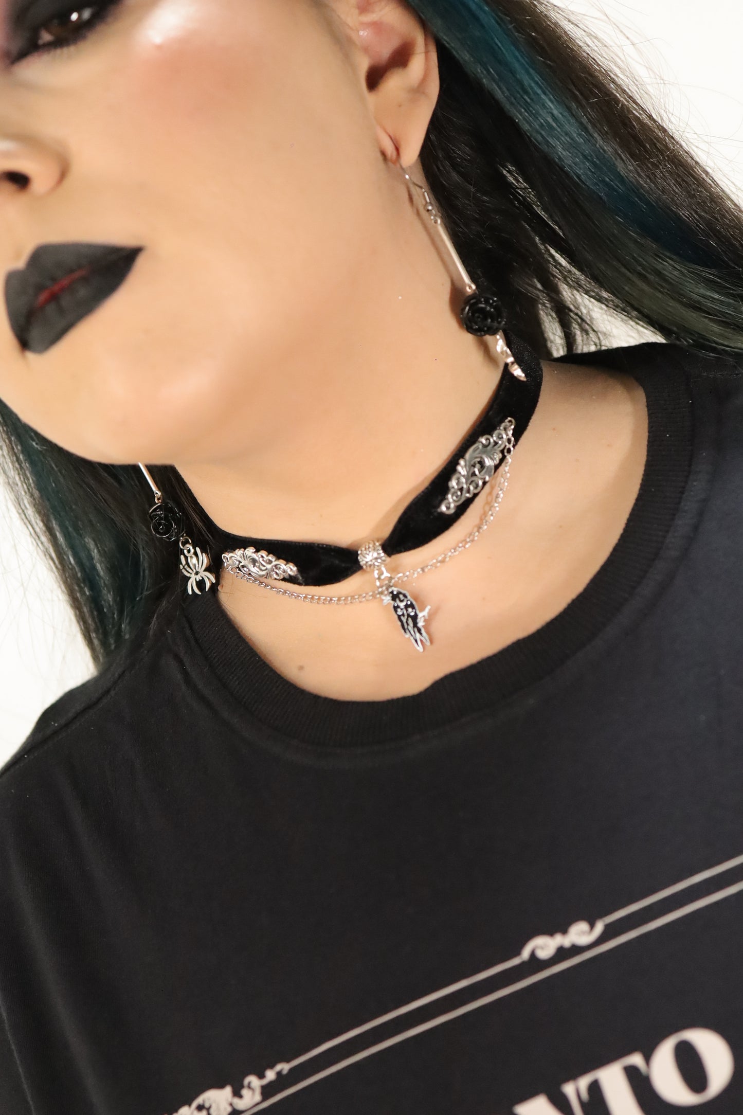 Colar choker Penumbra