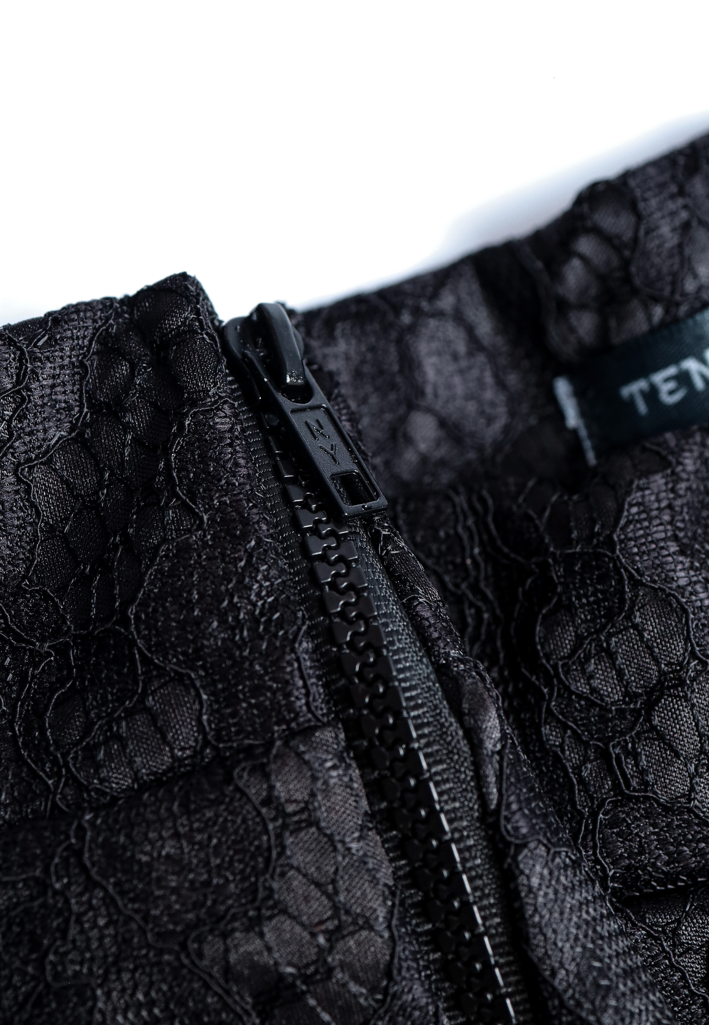 Shorts Sombra Rendada