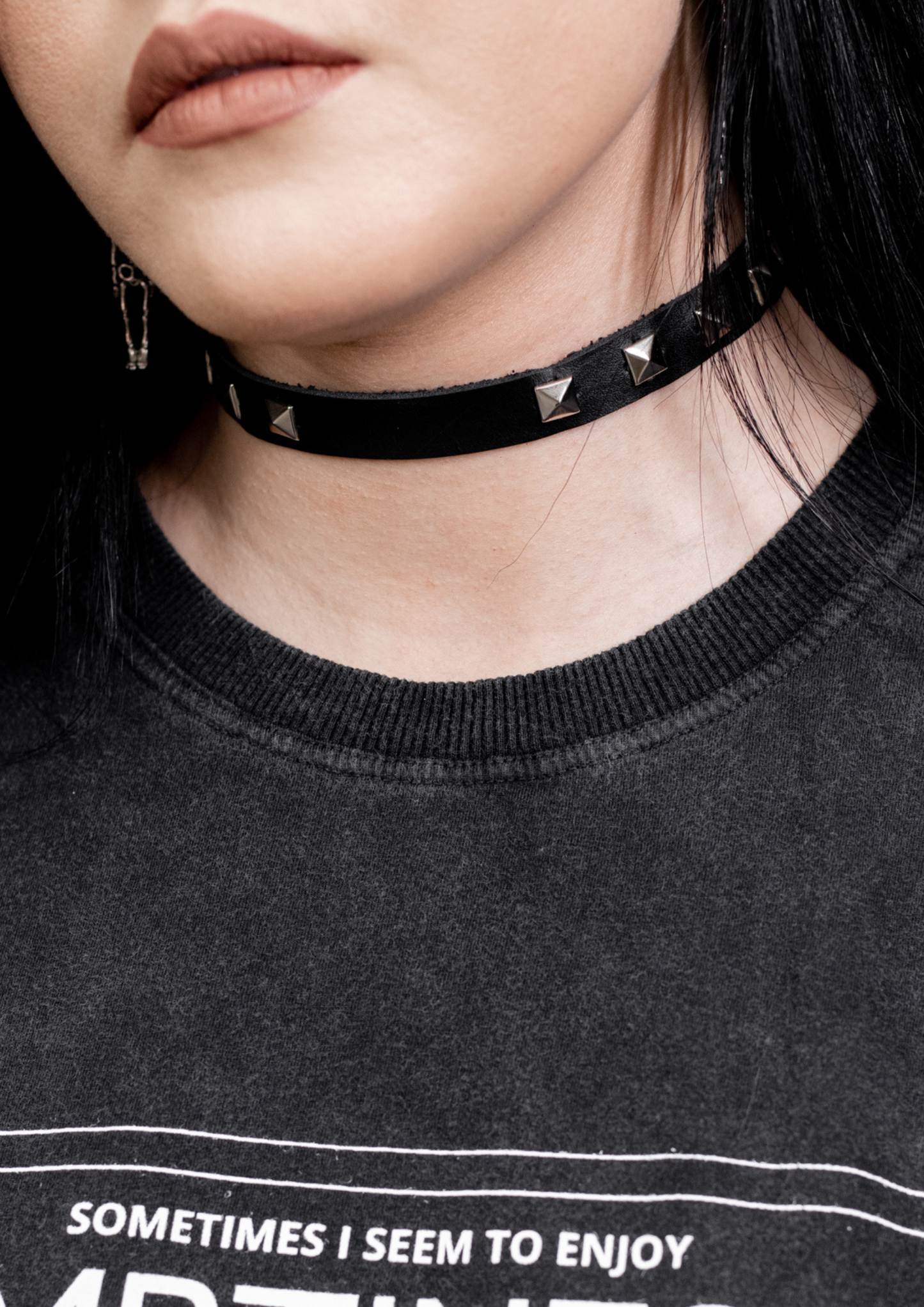 Gargantilha choker spikes