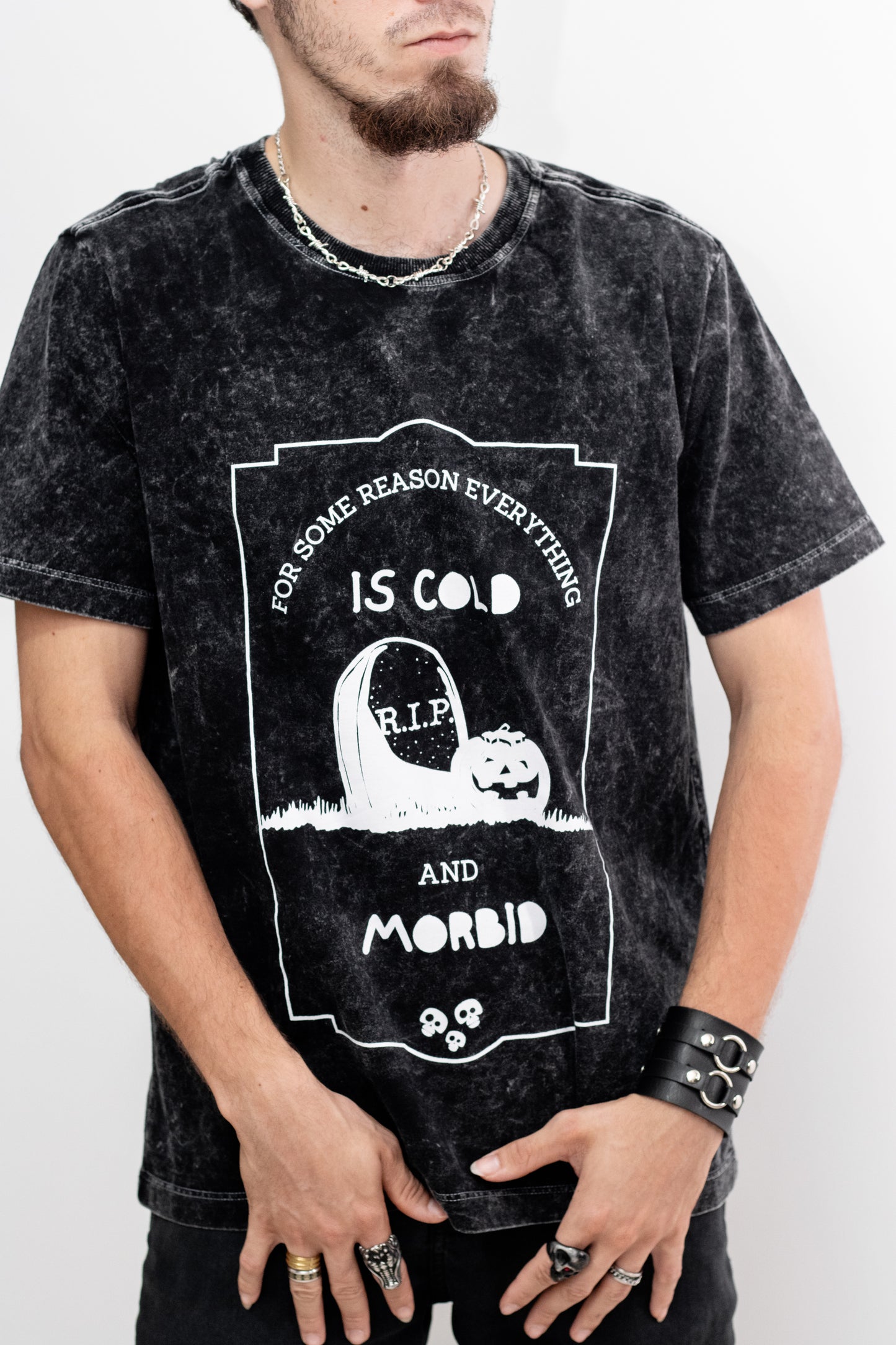 Camiseta manga curta Cold and morbid