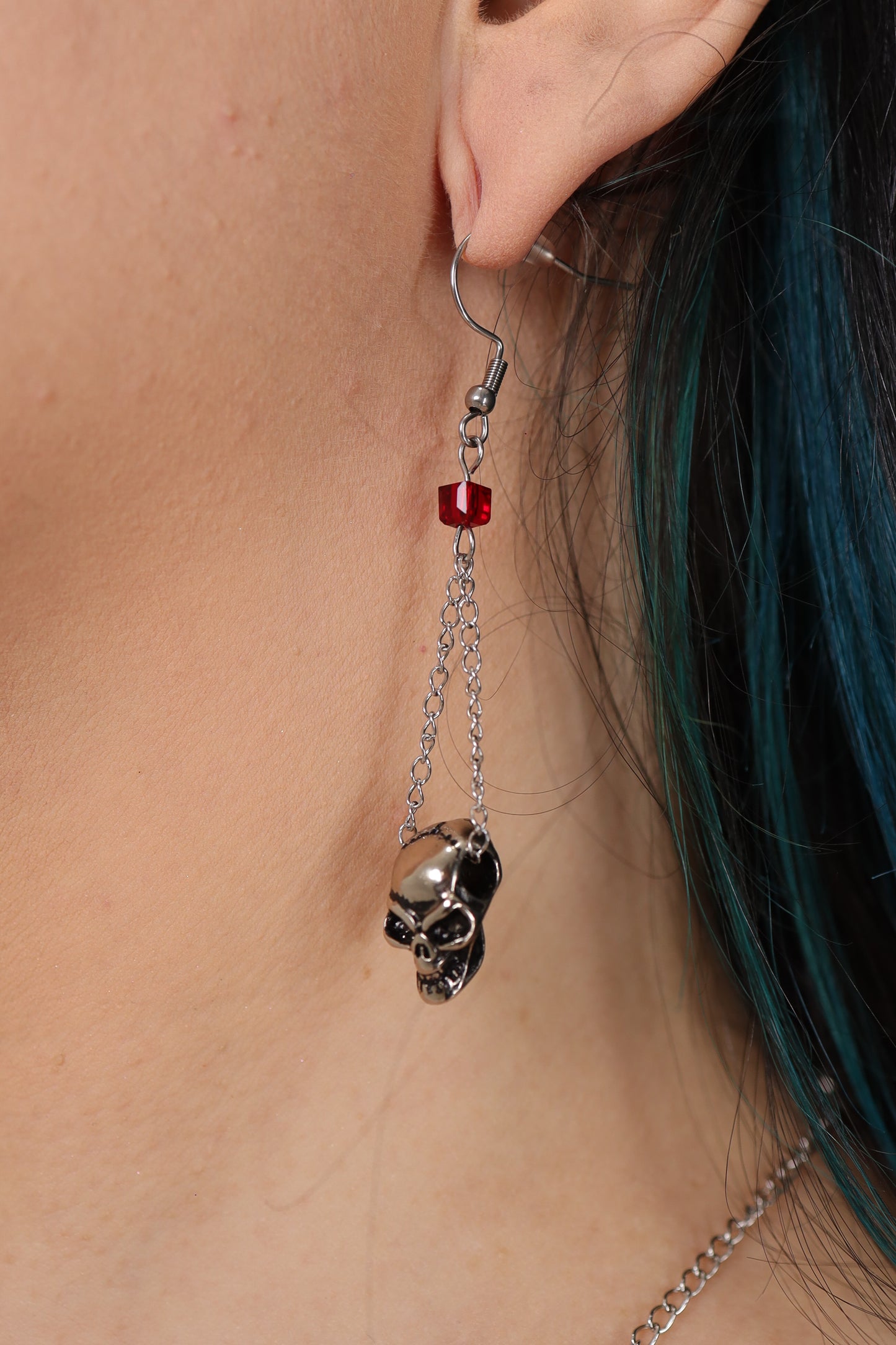 Brinco Crânio Escarlate