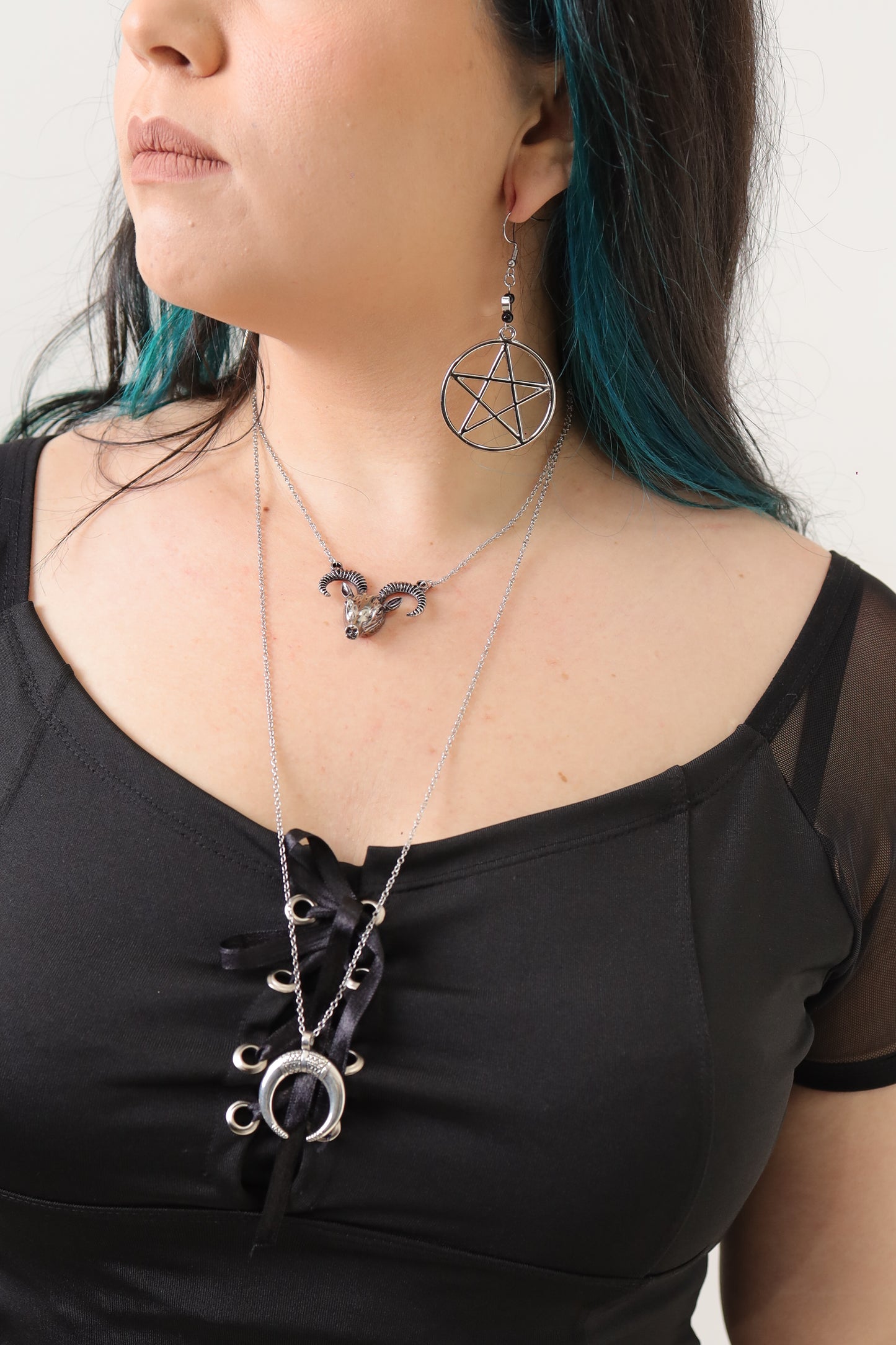 Colar Caprino Eclipse