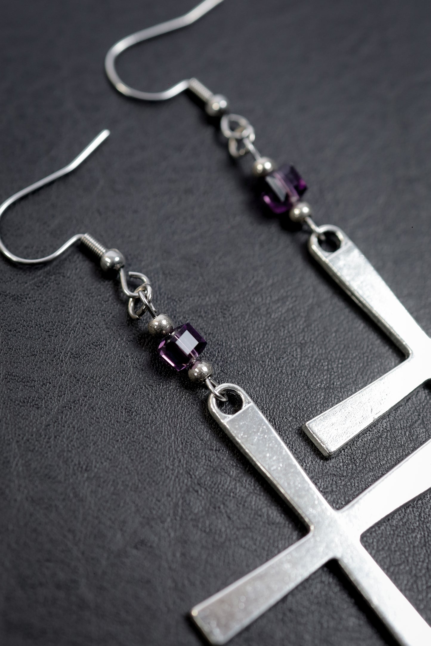 Brinco Divino Púrpura